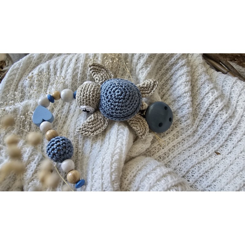 Nuggikette mit Schildkröte in graublau Nuggikette mit Schildkröte in graublau